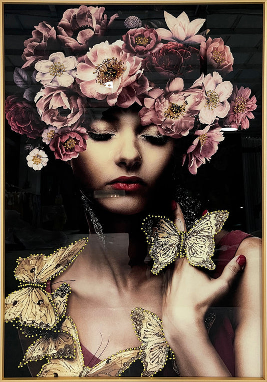 Glasschilderij met kristallen en lijst 80x120cm Vrouw met vlinderkrans