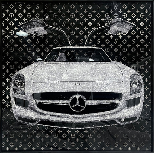 Glasschilderij met kristallen en lijst 80x80cm Auto met vliegdeuren