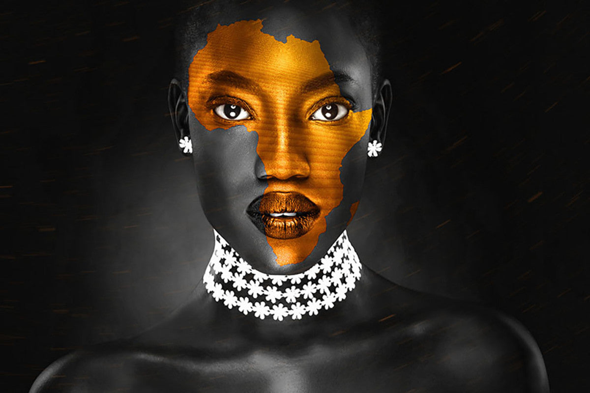 Glasschilderij met 3D reliÃ«f 120x80cm Vrouw met kaart van Afrika